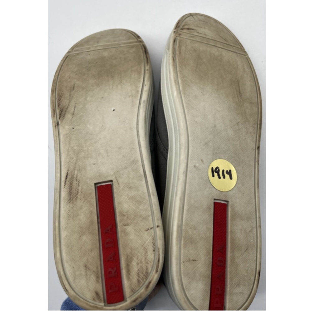 Prada Women's Gray Slip-On Sneaker w/ Logo on Heel sz 38.5 - Picture 5 of 5